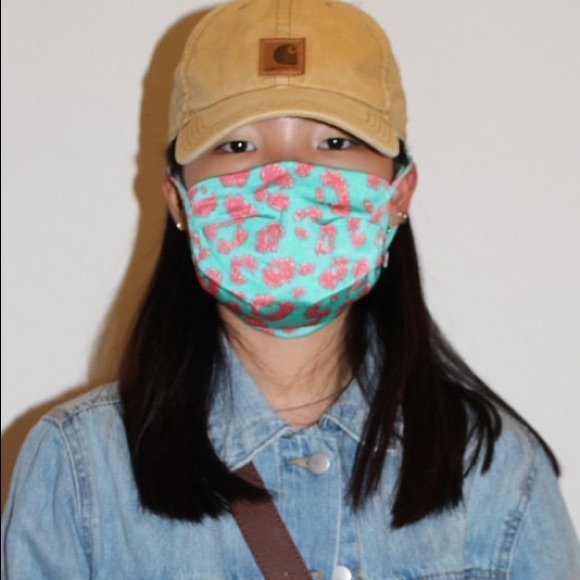 MADE IN USA, Leopard Print Face Mask - Picture 4 of 8